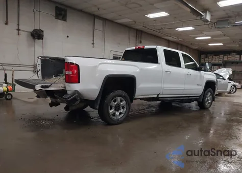 2018 GMC Sierra K2500 Sle z USA, uszkodzony, nr VIN 1GT12SEY1JF258177